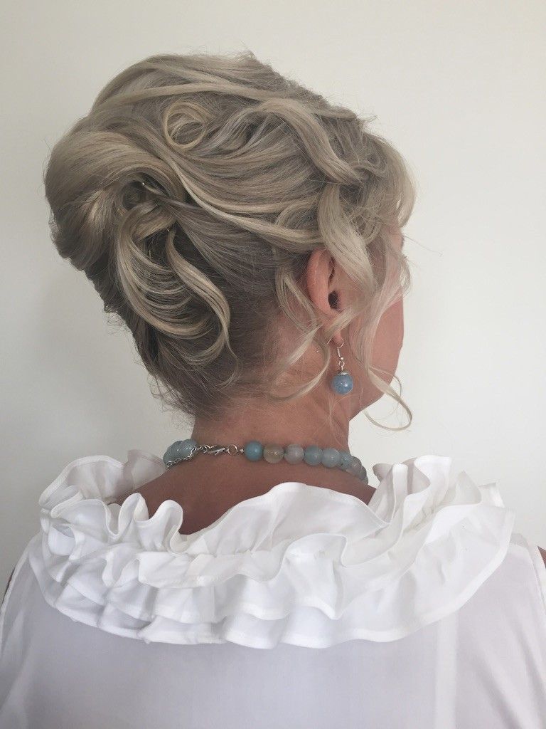 Festfrisuren Hieske Haarfantasien 2024-12-11 23:05:32