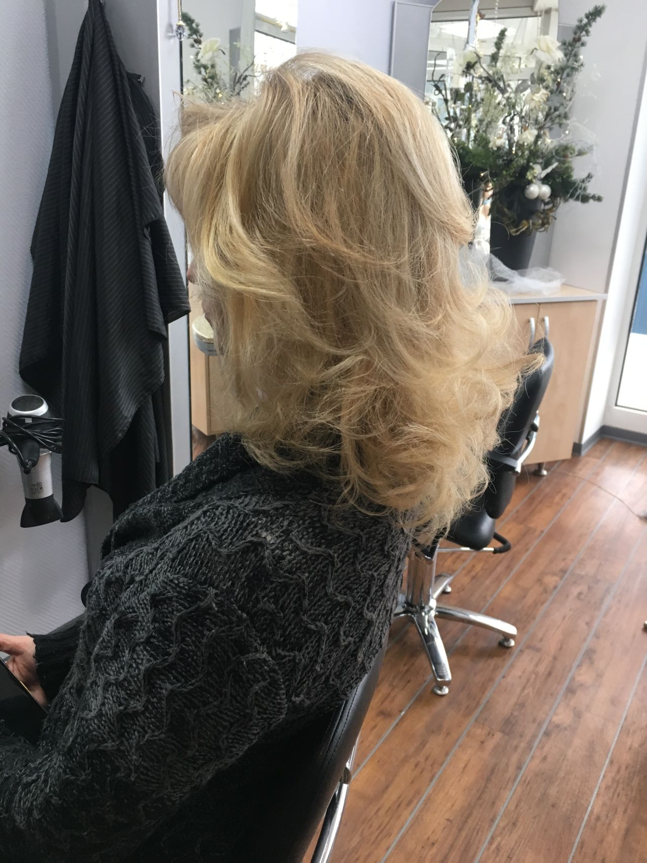 Haarverlängerung-Haarverdichtung Hieske Haarfantasien 2024-12-11 23:06:23