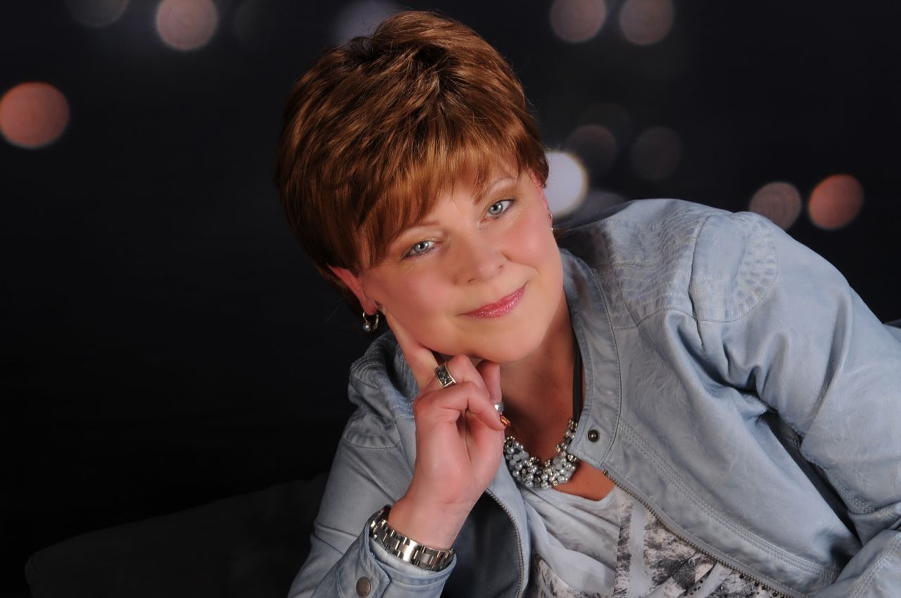 Gisela-Mayer Hieske Haarfantasien 2024-12-11 23:06:29