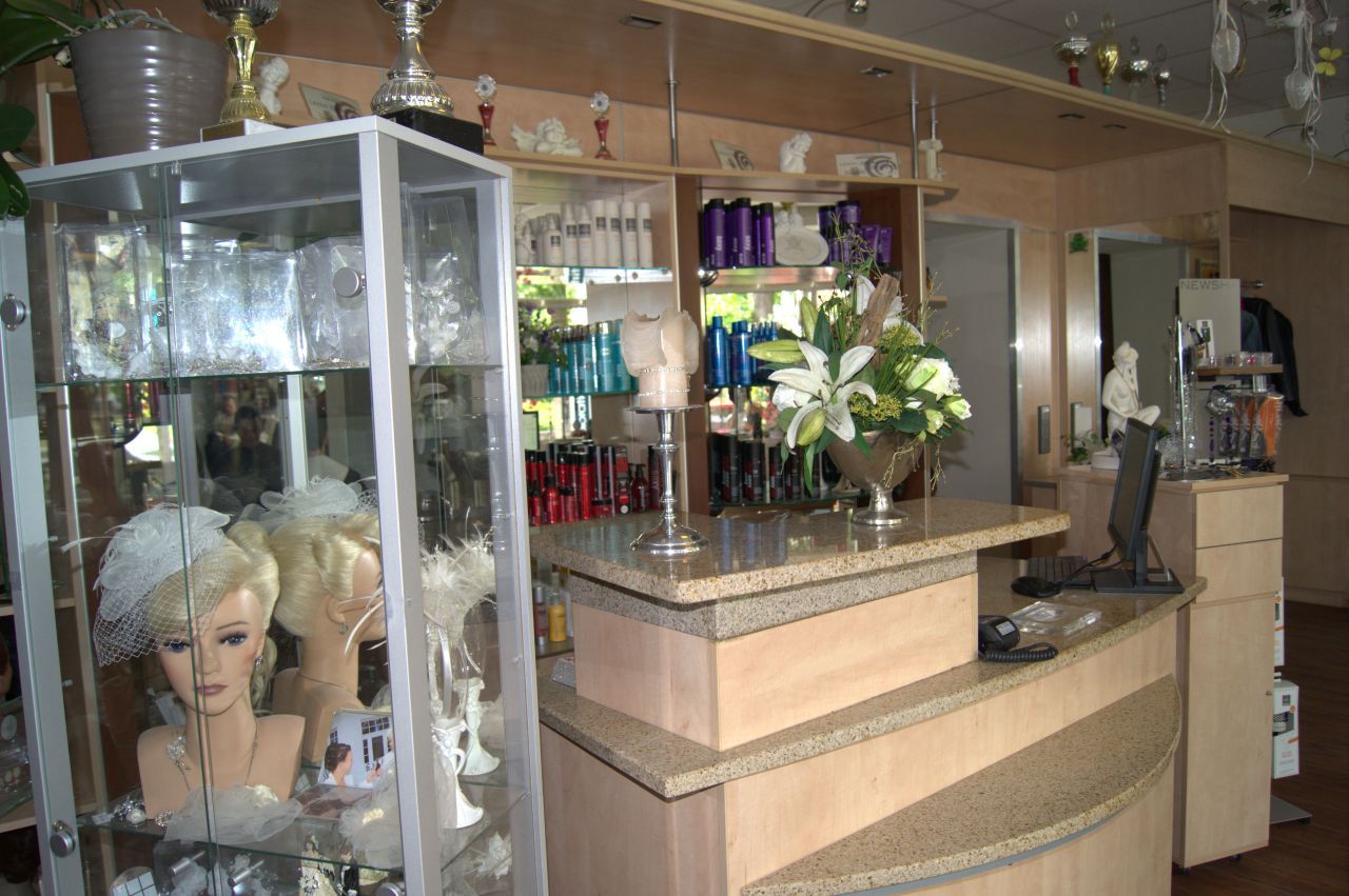 Unser-Salon Hieske Haarfantasien 2024-12-11 23:07:35