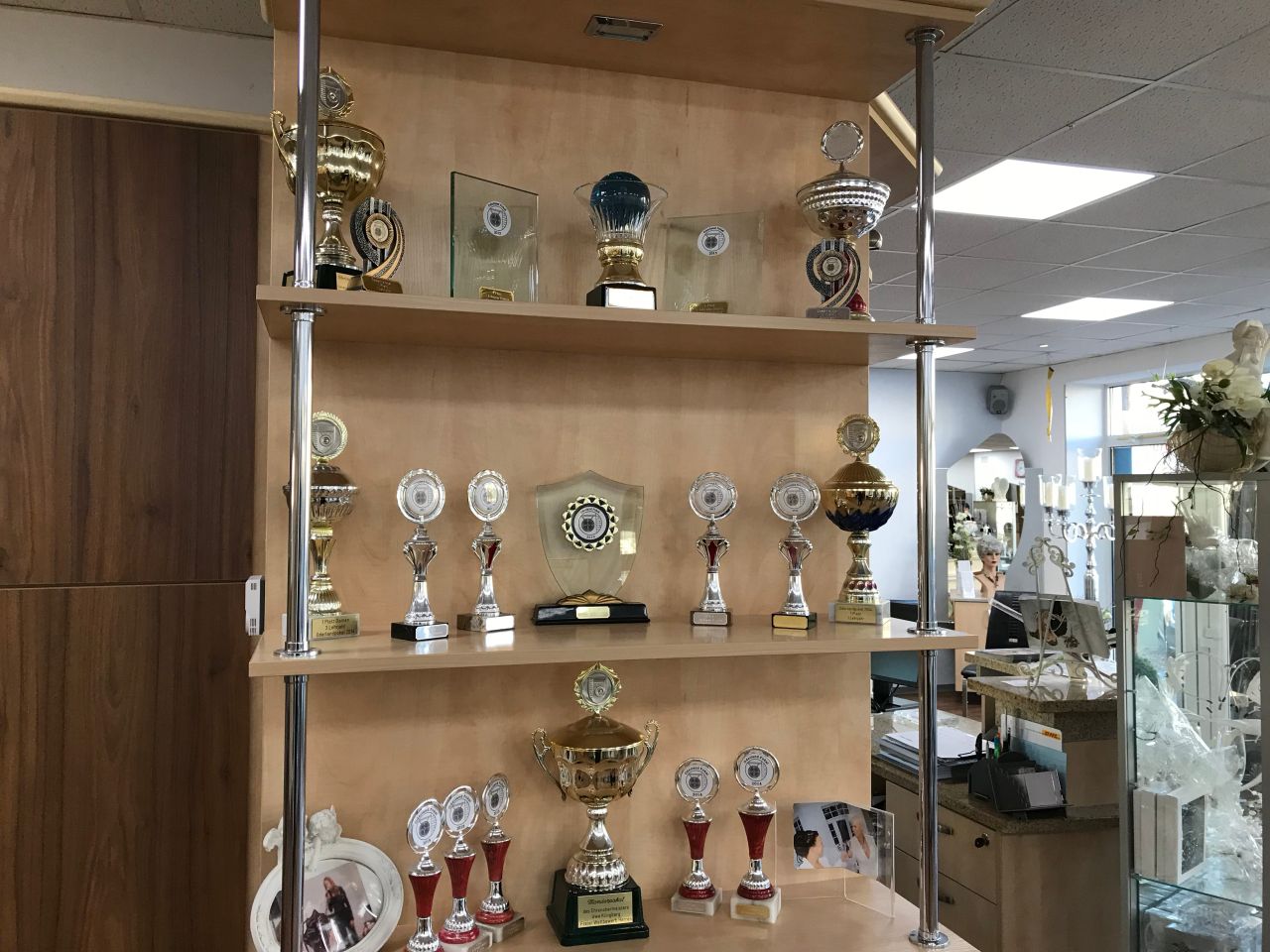 Unser-Salon Hieske Haarfantasien 2024-12-11 23:07:39