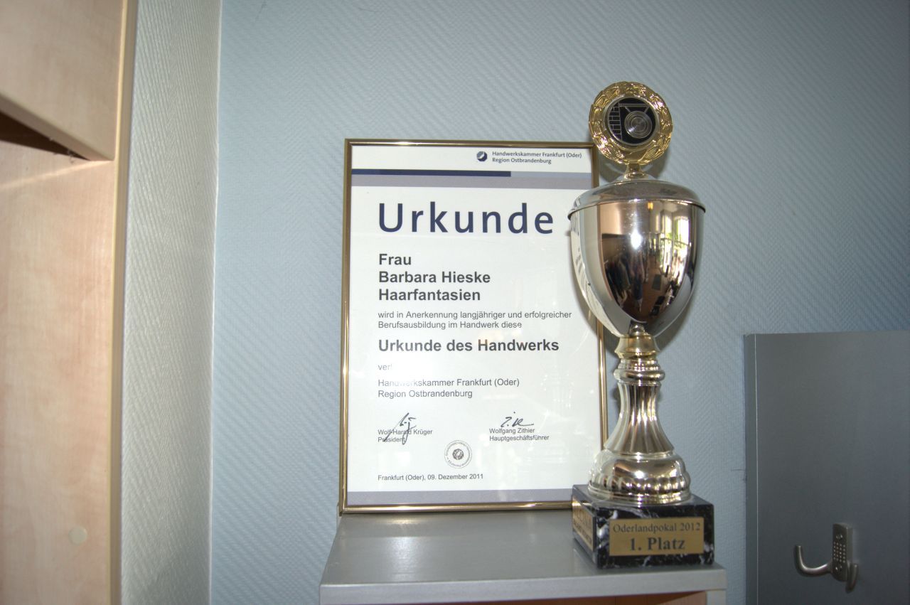 Unser-Salon Hieske Haarfantasien 2024-12-11 23:07:44